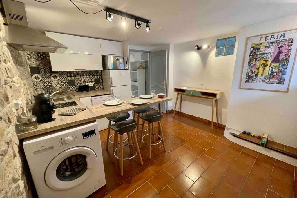 Le Jad Joli F2 Proche Gare, Arenes Avec Terrasse Privee Apartamento Nîmes Exterior foto